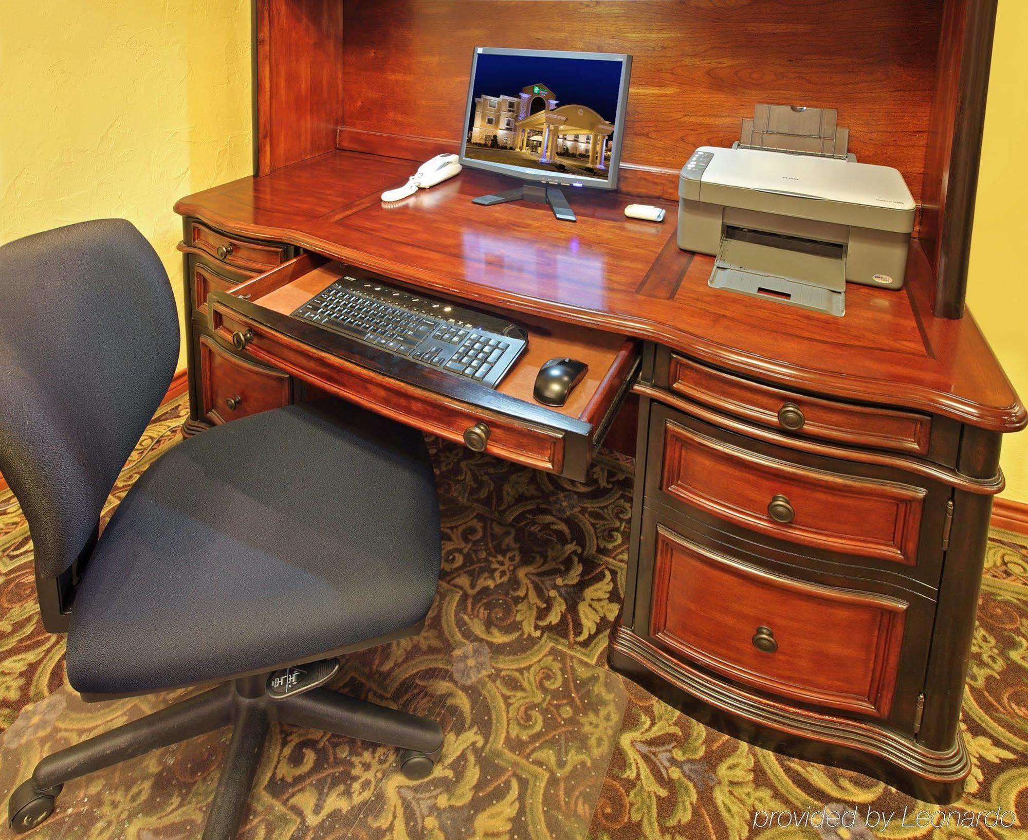 Holiday Inn Express Hotel & Suites Greenville By Ihg Удобства фото