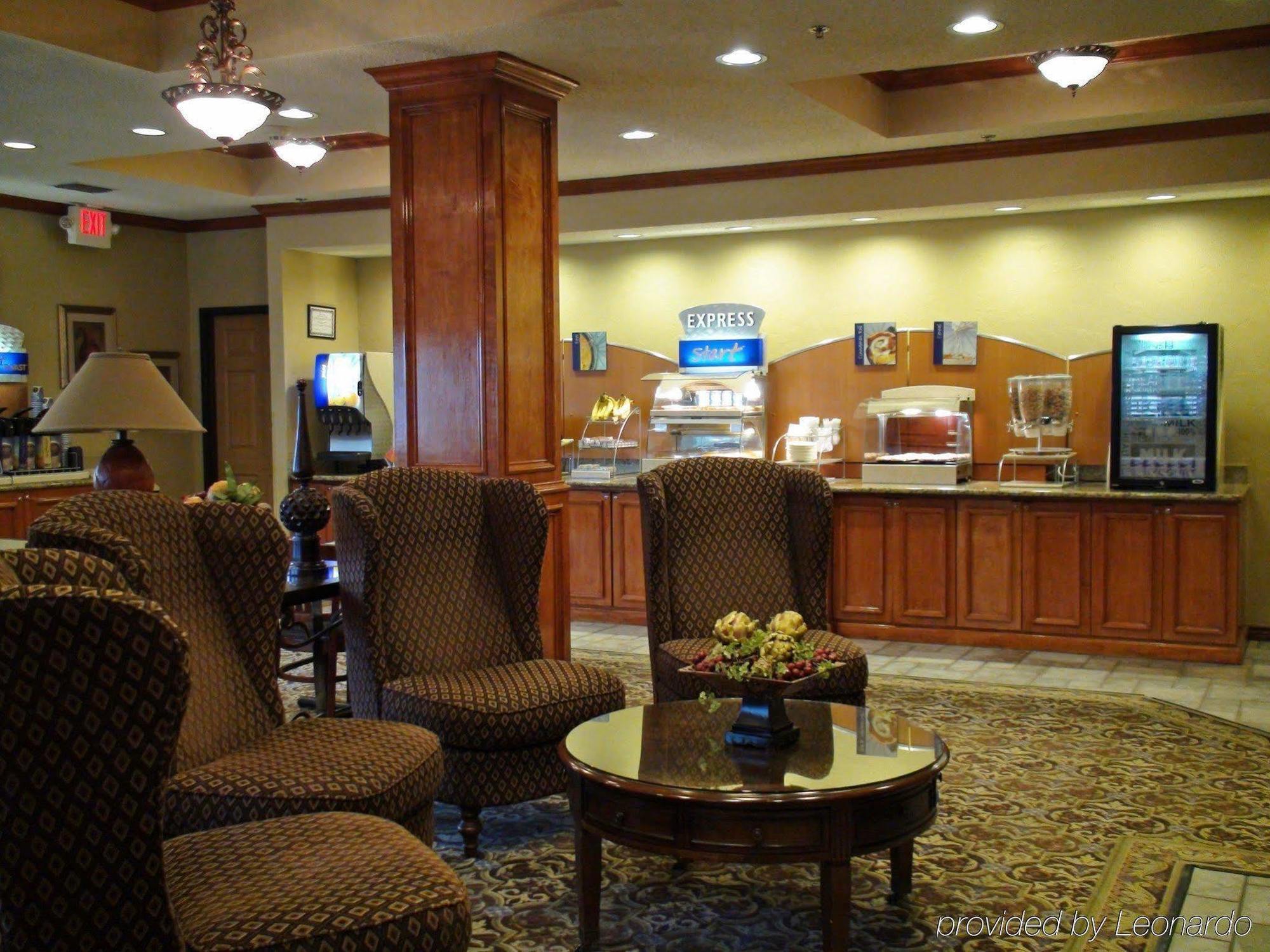 Holiday Inn Express Hotel & Suites Greenville By Ihg Экстерьер фото