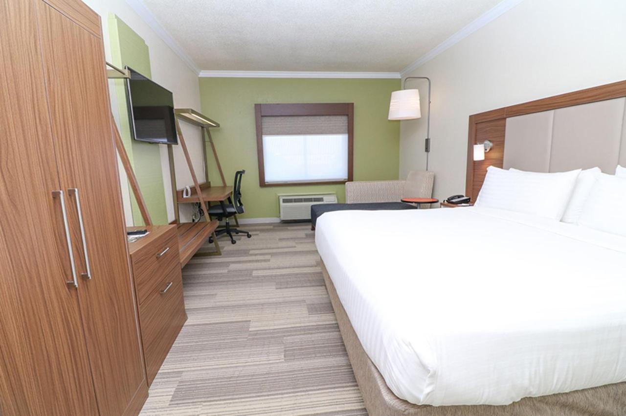 Holiday Inn Express Hotel & Suites Greenville By Ihg Экстерьер фото